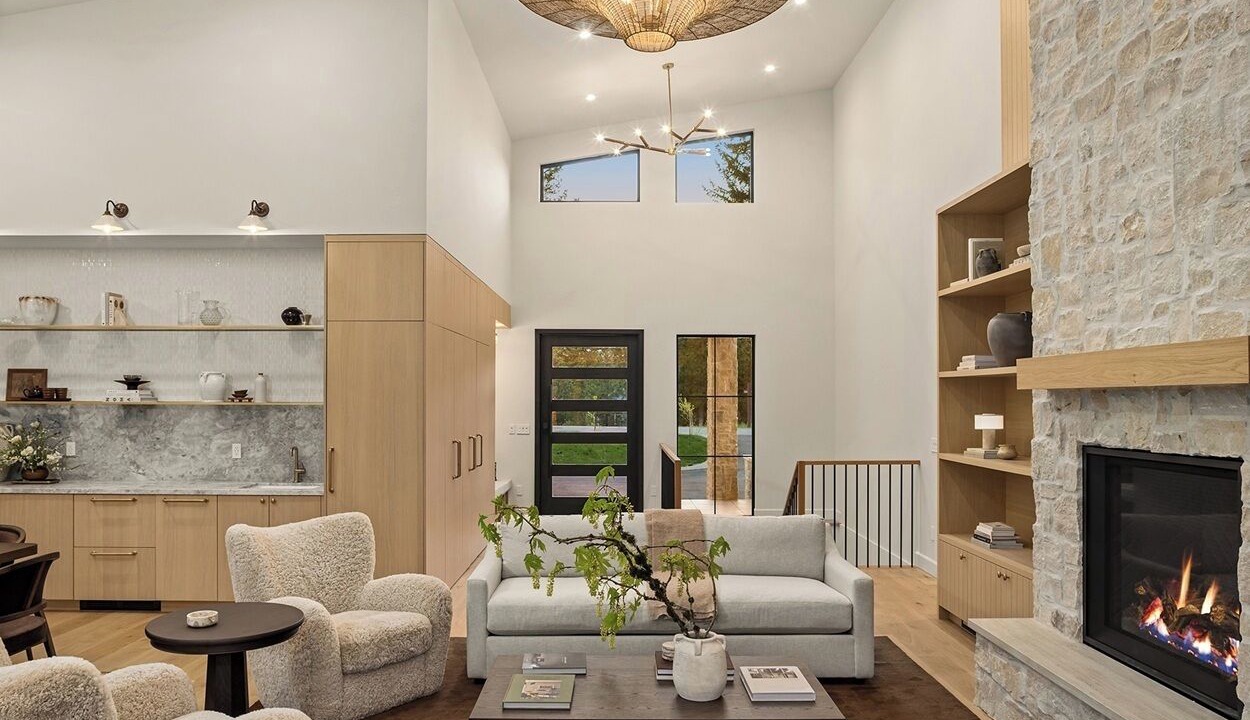 Photo of Livingroom in Roslyn