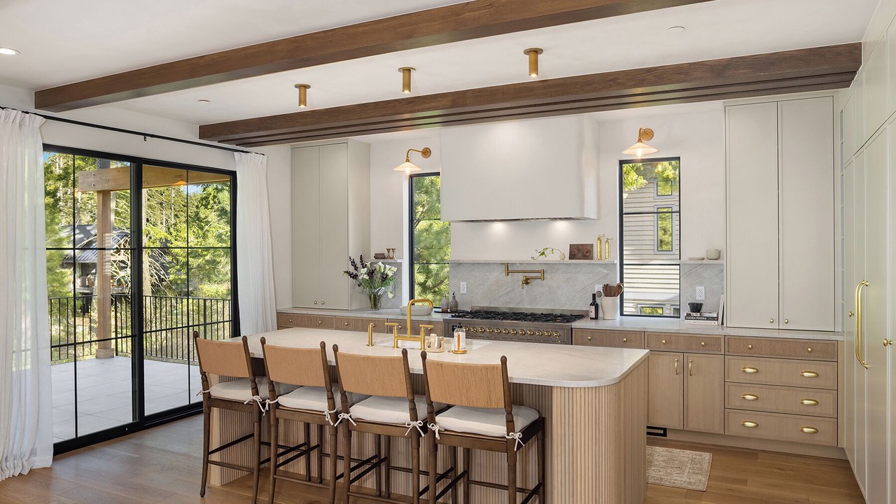 Photo of Kitchen in Roslyn