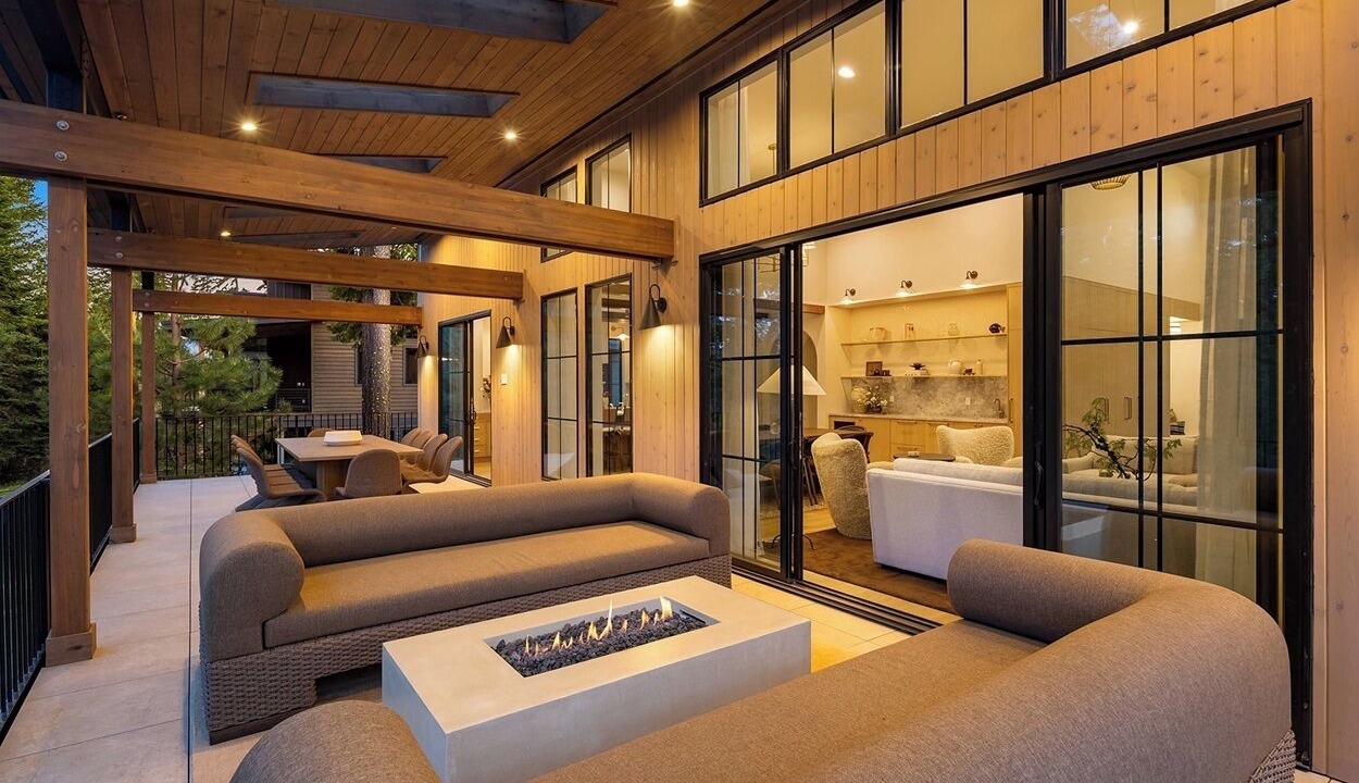 Photo of Patio Balcony in Roslyn