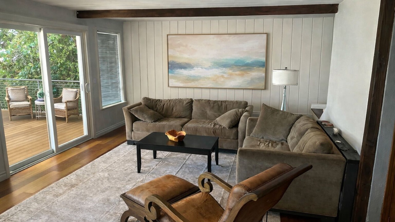 Photo of Livingroom in Longbranch
