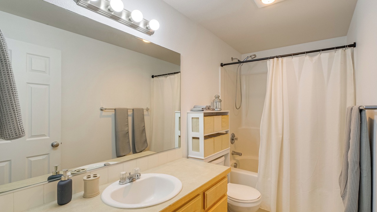 Photo of Bathroom in Moxee