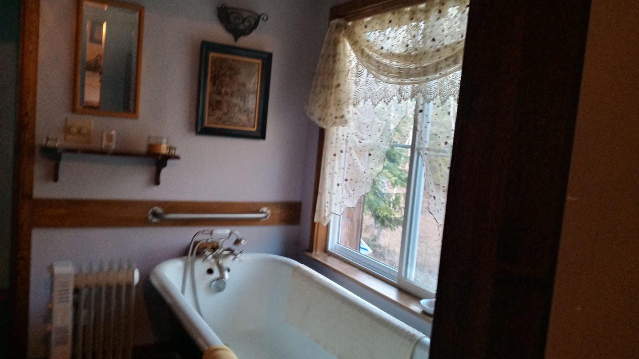 Photo of Bathroom in Colville