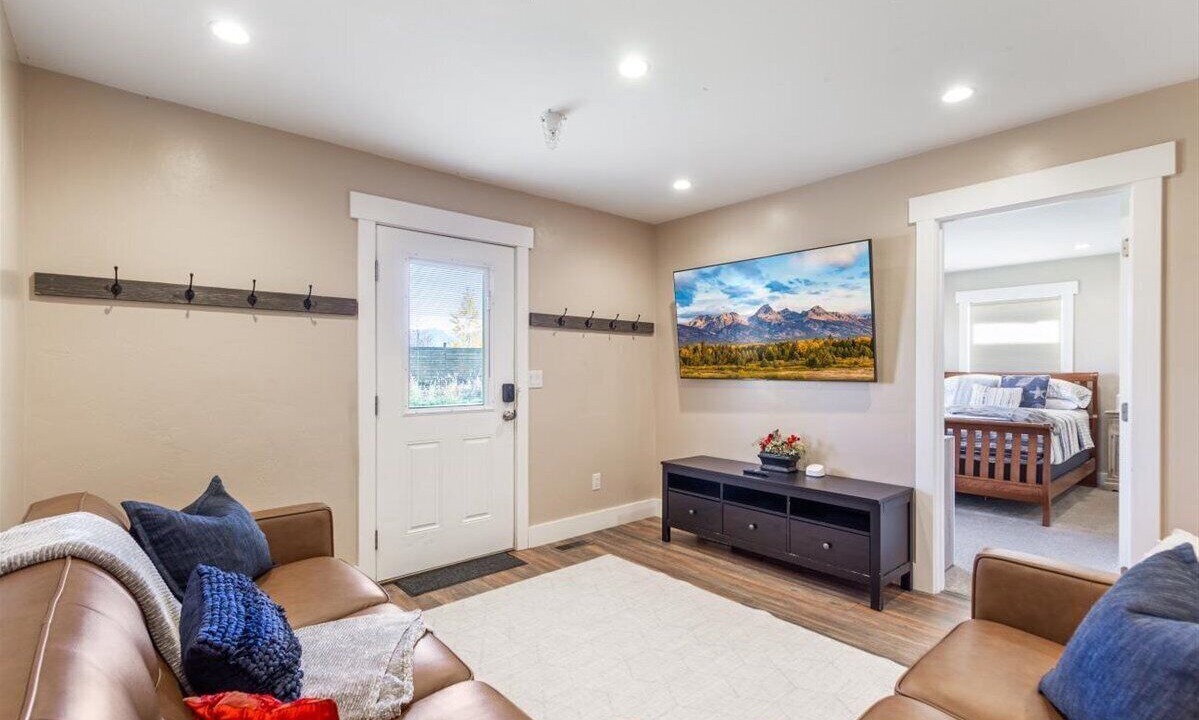 Photo of Others in Leigh Creek Estates