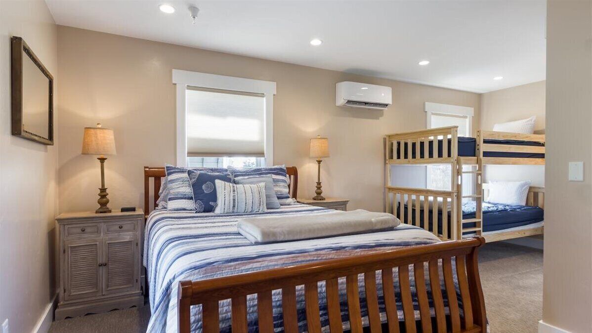 Photo of Others in Leigh Creek Estates