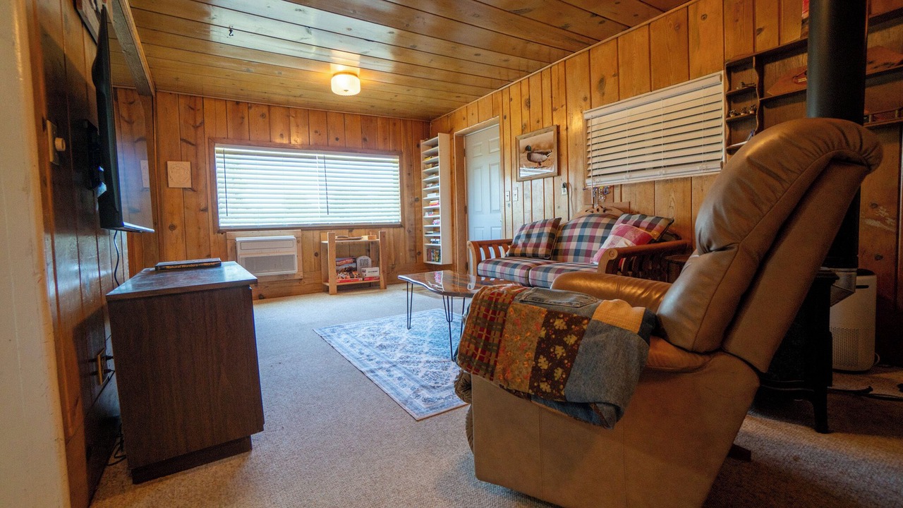 Photo of Livingroom in Fort Klamath