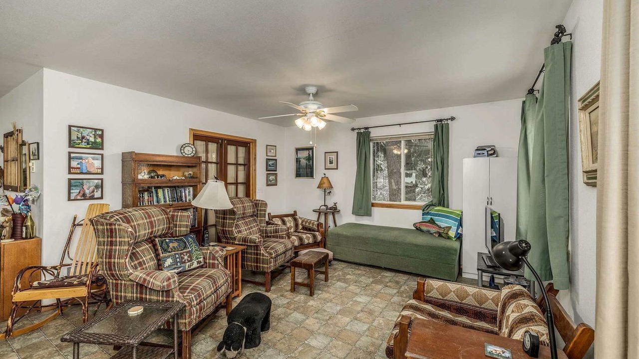 Photo of Livingroom in Rathdrum