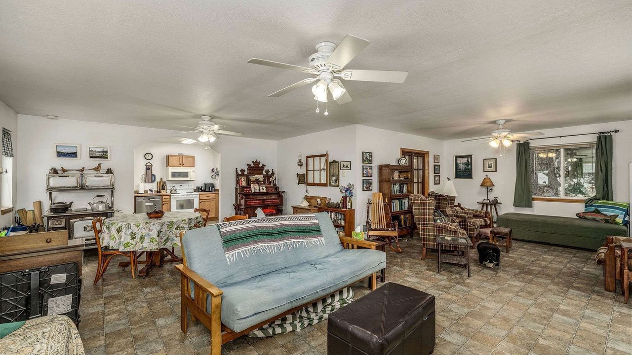 Photo of Livingroom in Rathdrum