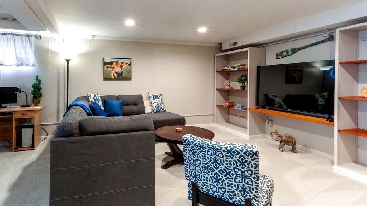 Photo of Livingroom in Garden District