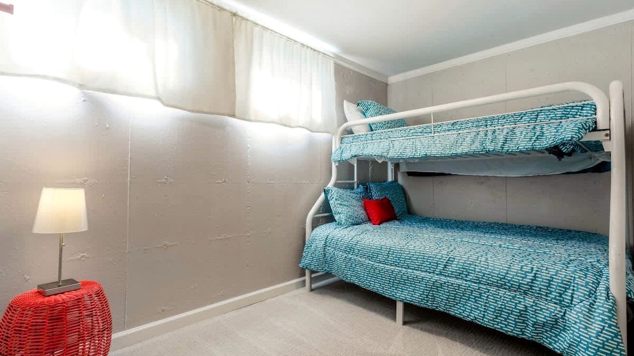 Photo of Bedroom in Garden District