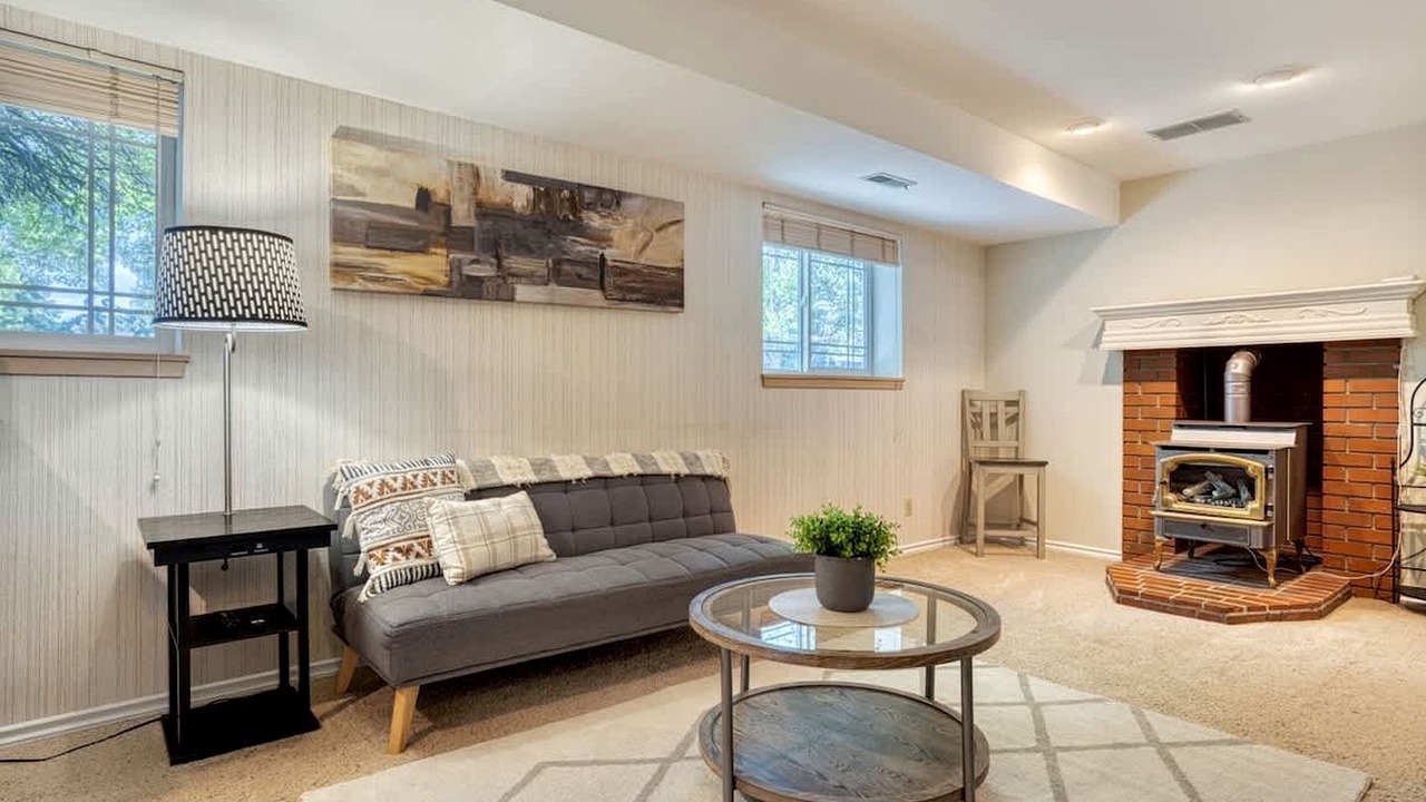 Photo of Livingroom in Dalton Gardens