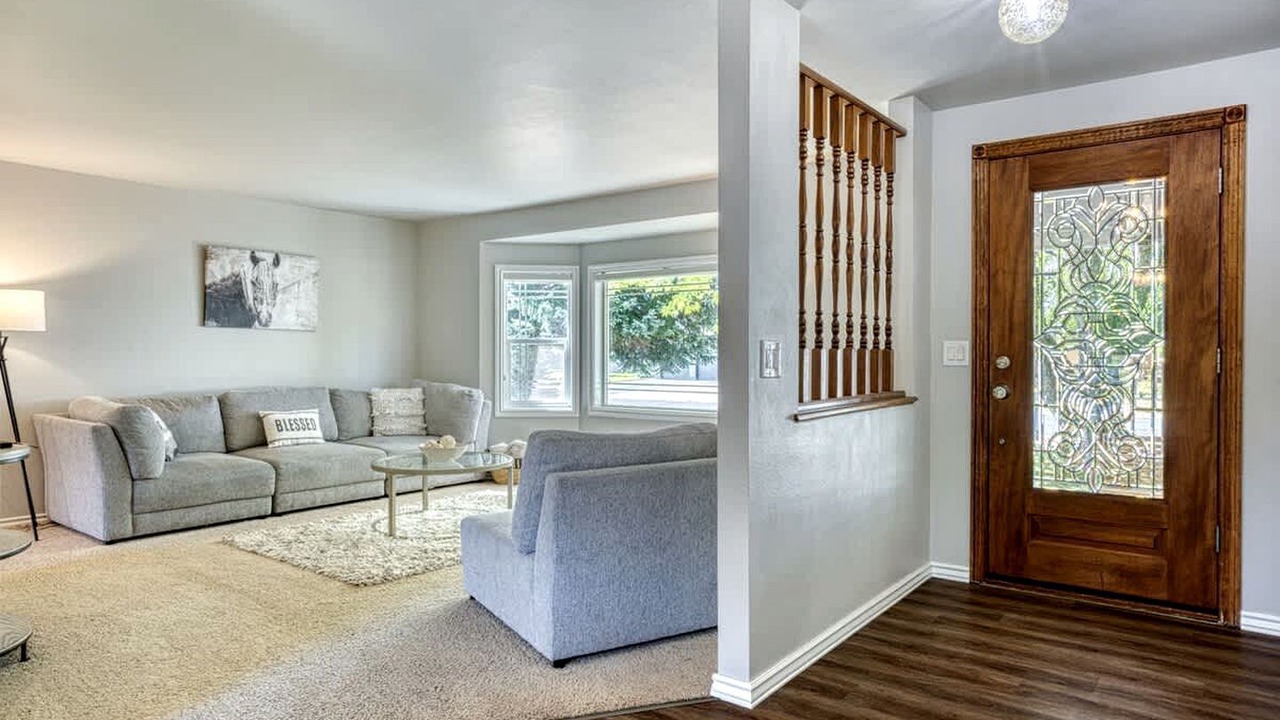 Photo of Livingroom in Dalton Gardens