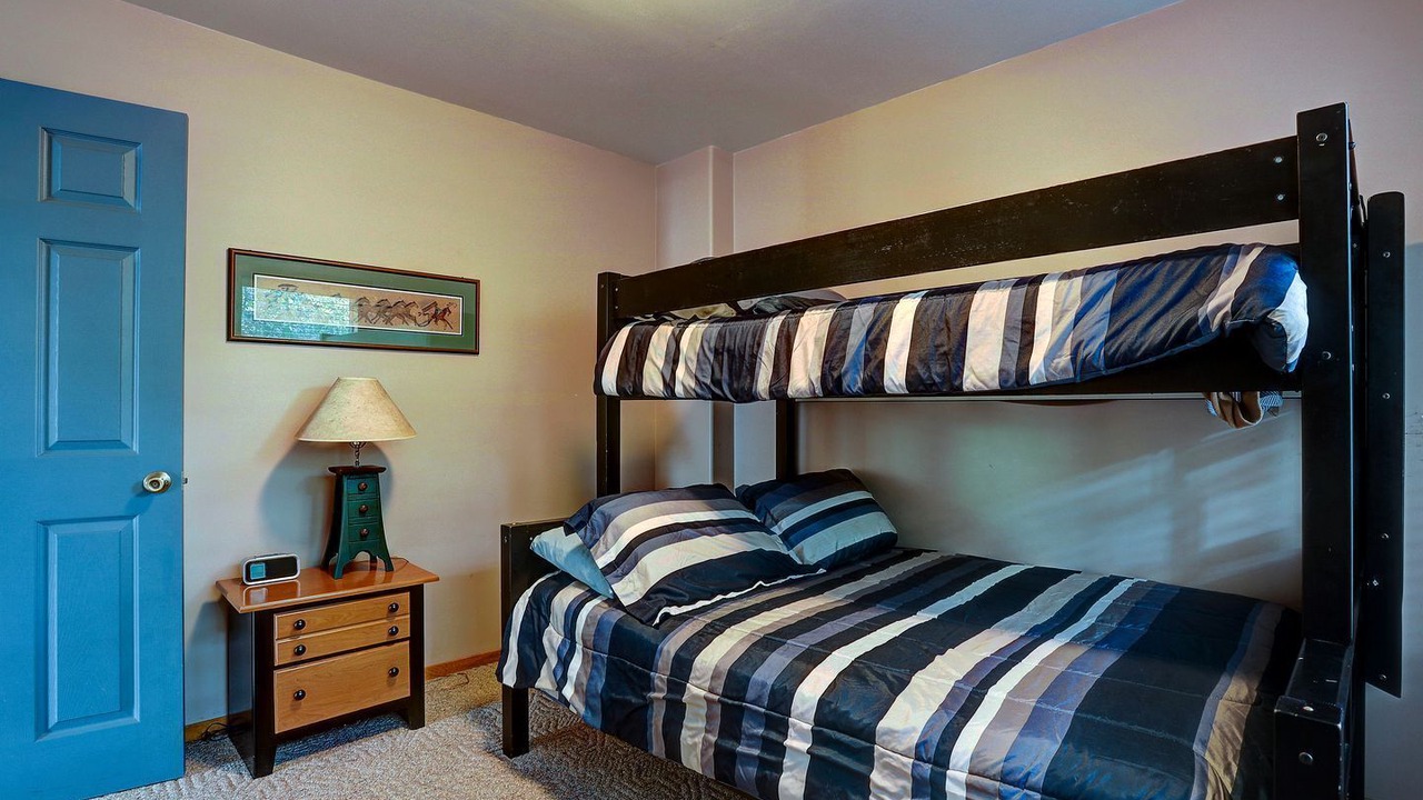 Photo of Bedroom in River West