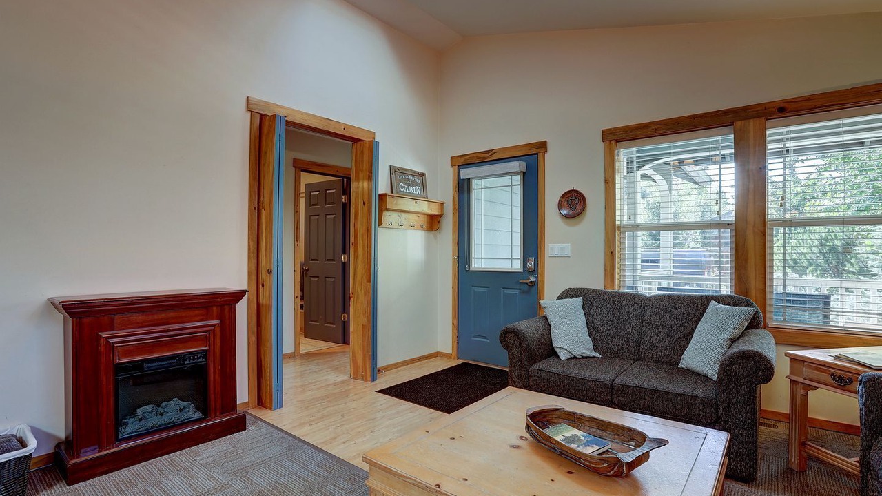 Photo of Livingroom in River West
