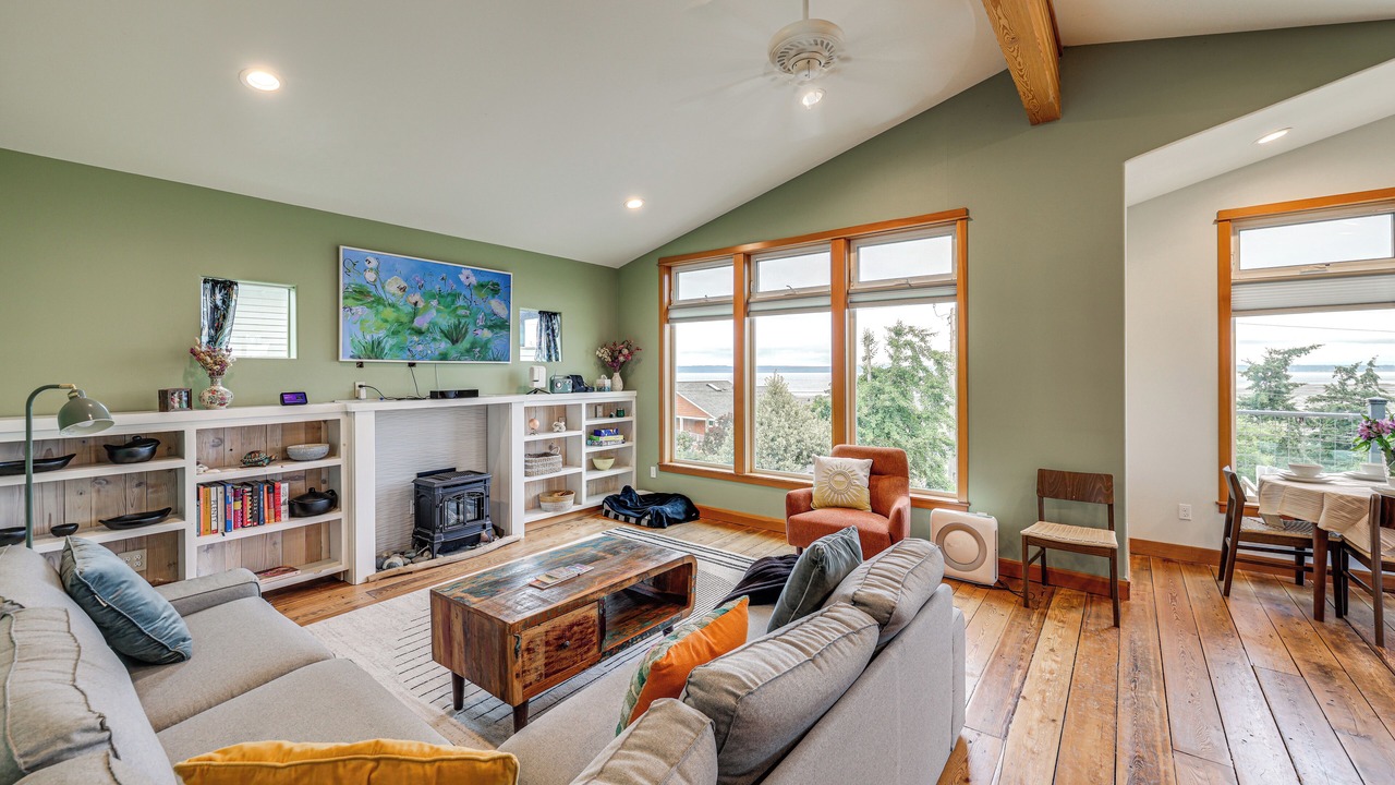 Photo of Livingroom in Clinton