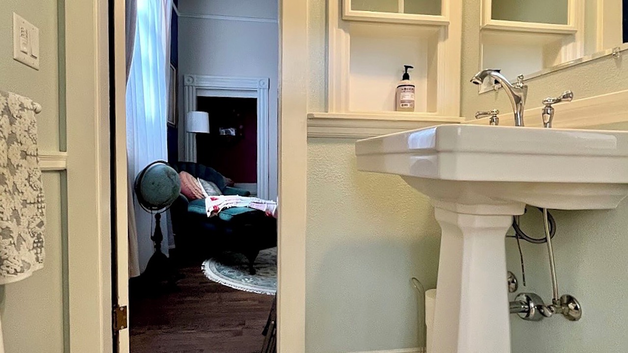 Photo of Bathroom in Eliot