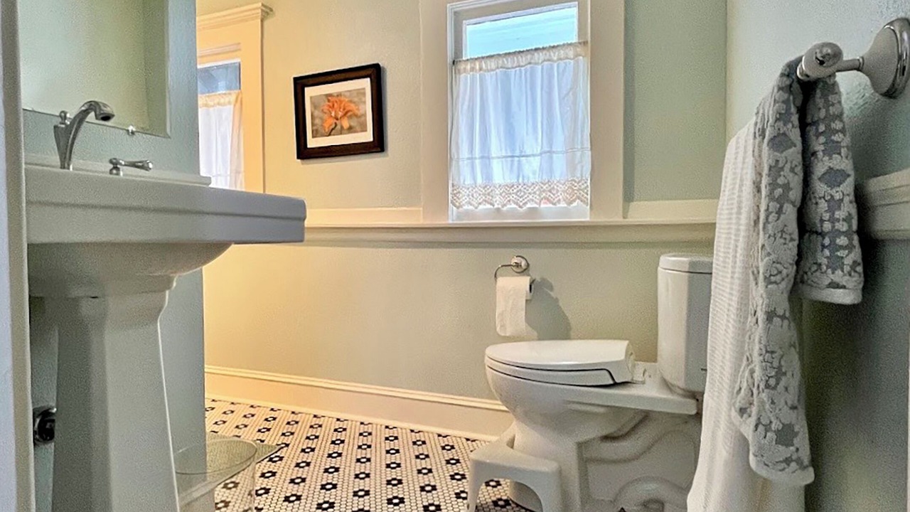 Photo of Bathroom in Eliot