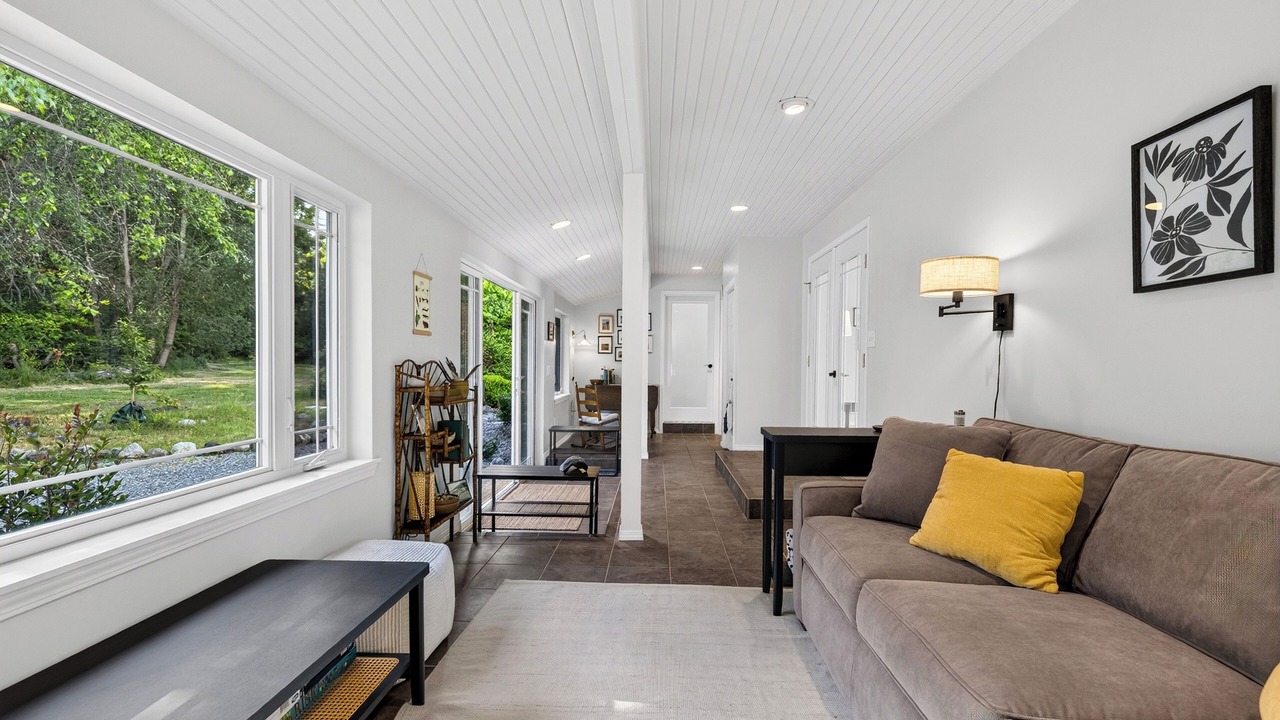 Photo of Bedroom in Coupeville