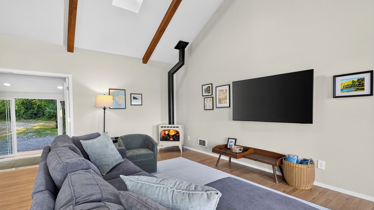 Photo of Bedroom in Coupeville