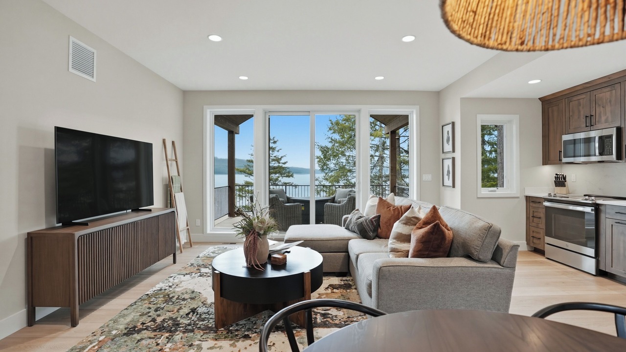 Photo of Livingroom in Harrison