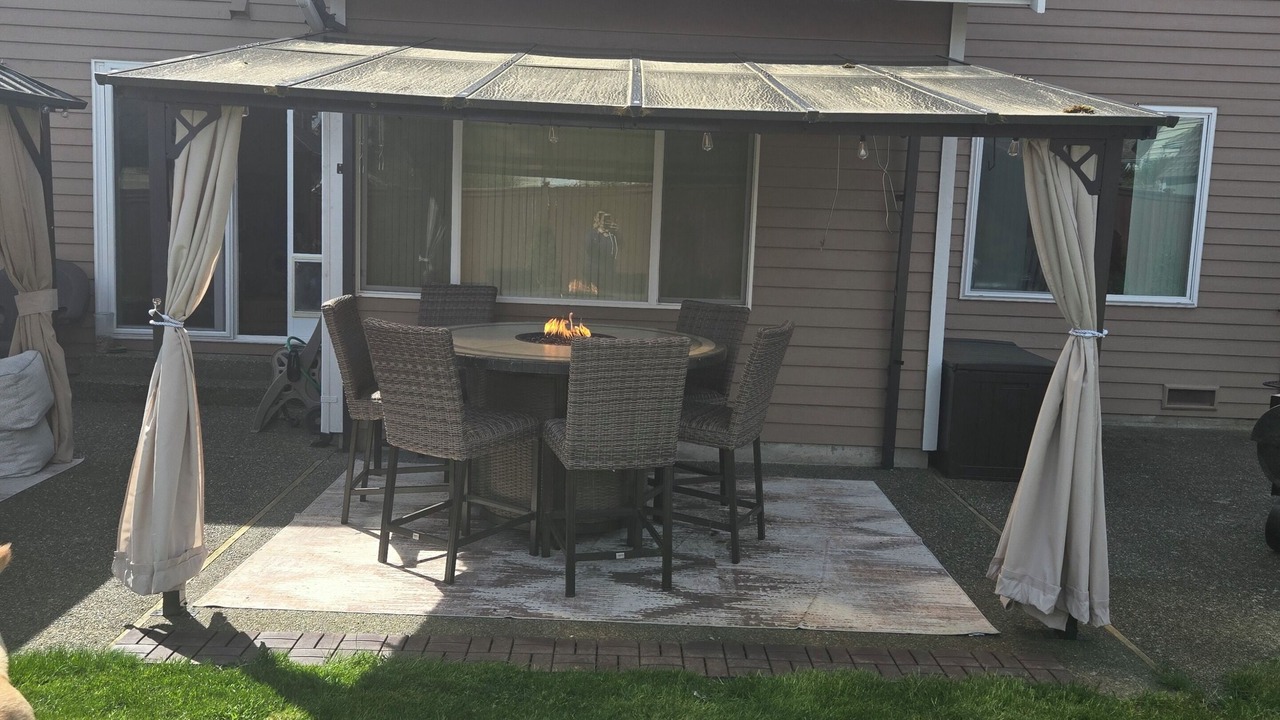 Photo of Outdoor in Rollingbay