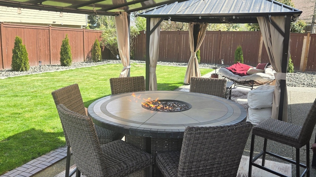 Photo of Outdoor in Rollingbay