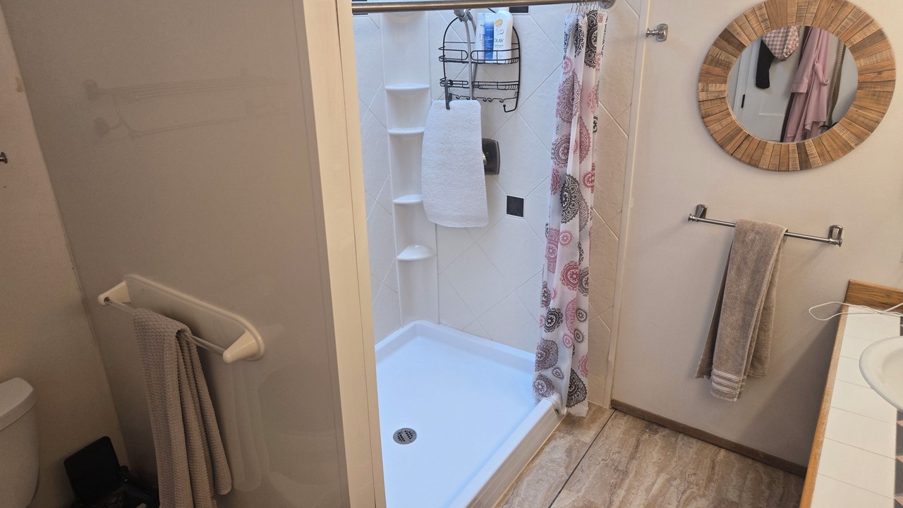 Photo of Bathroom in Rollingbay
