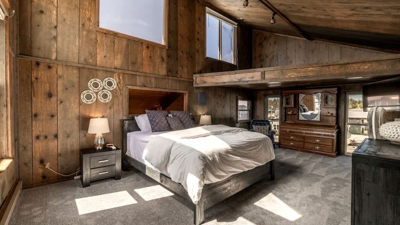 Photo of Bedroom in Bayview