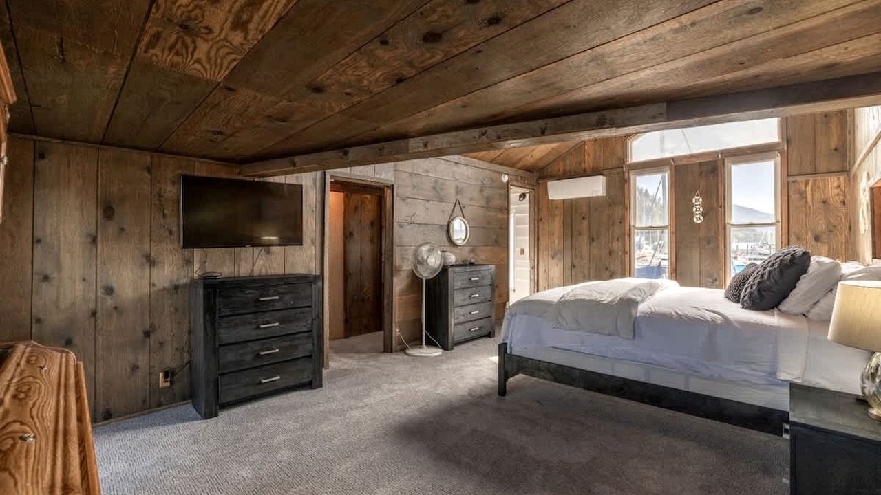 Photo of Bedroom in Bayview