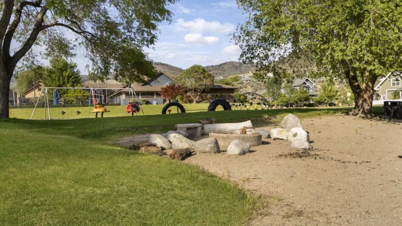 Photo of Others in Oroville