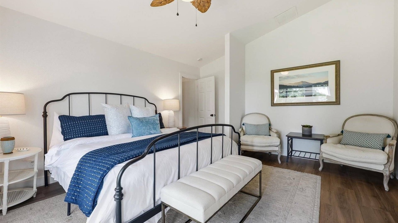 Photo of Bedroom in Garden City