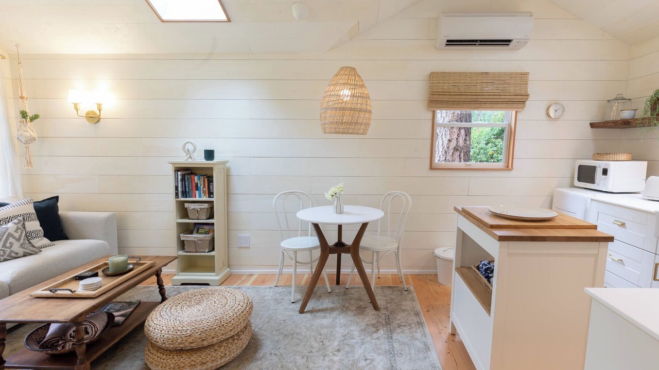 Photo of Livingroom in Rollingbay