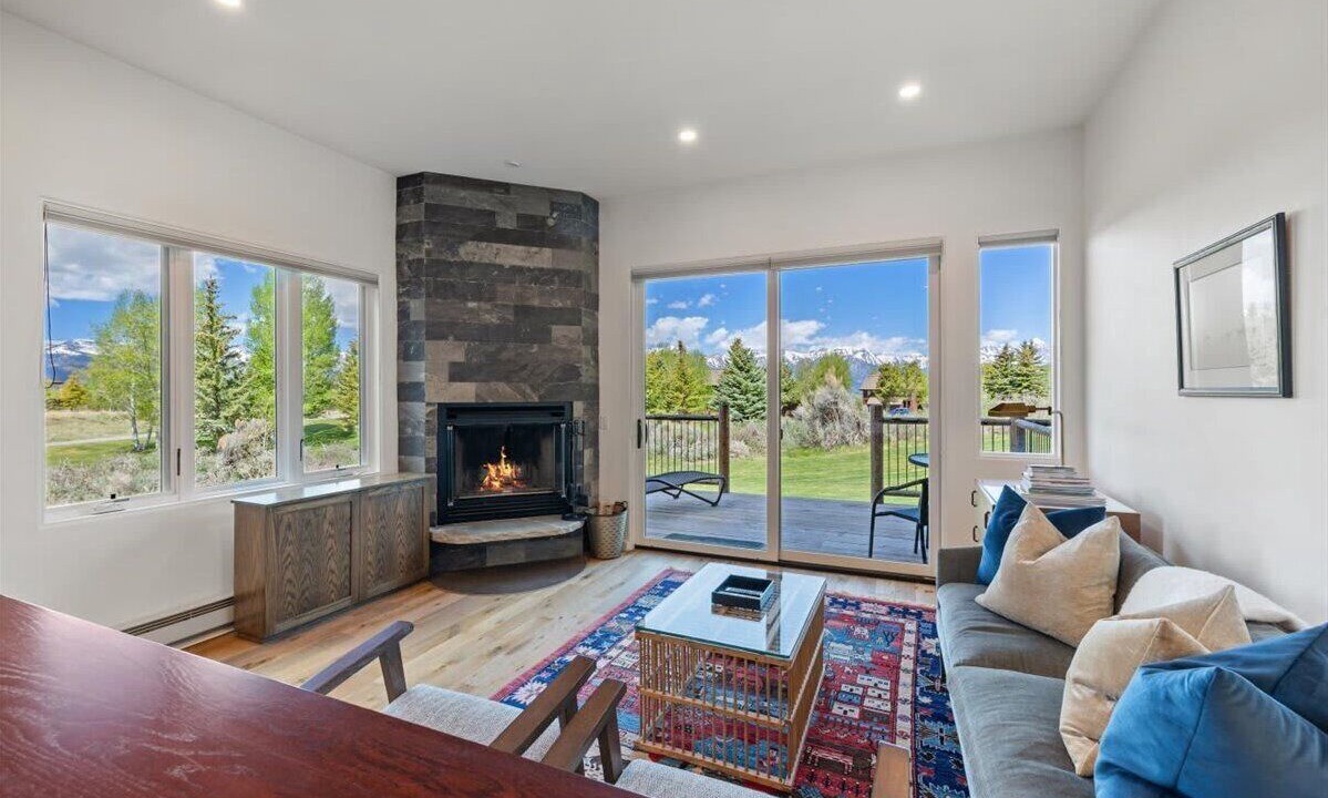 Photo of Livingroom in Spring Creek Ranch