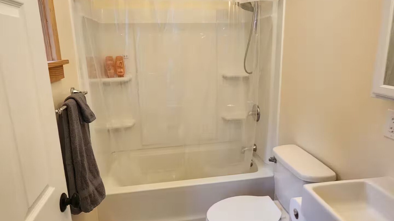 Photo of Bathroom in Sandpoint