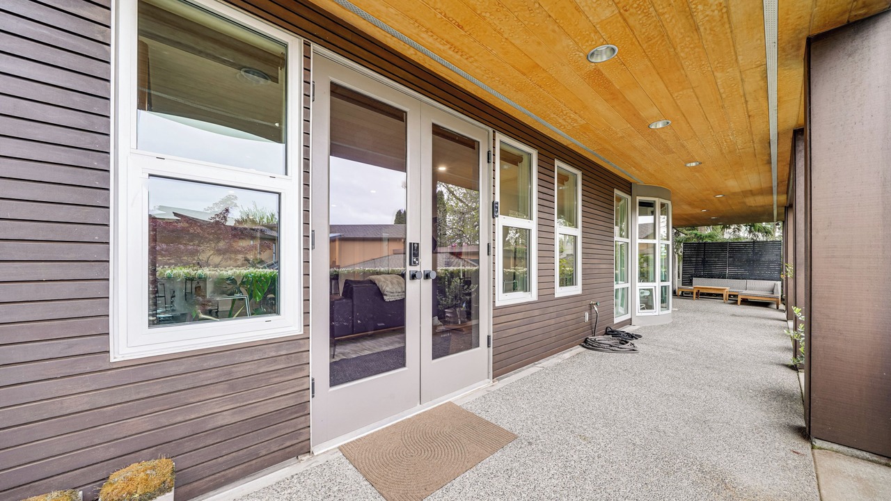Photo of Outdoor in Lakeview