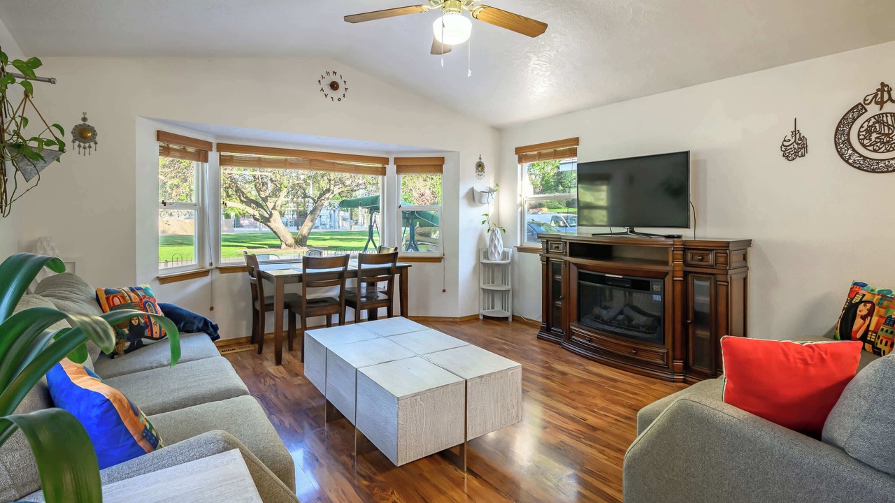 Photo of Livingroom in Sunset
