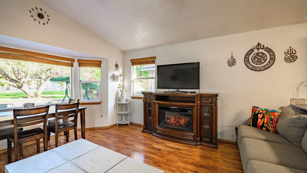 Photo of Livingroom in Sunset