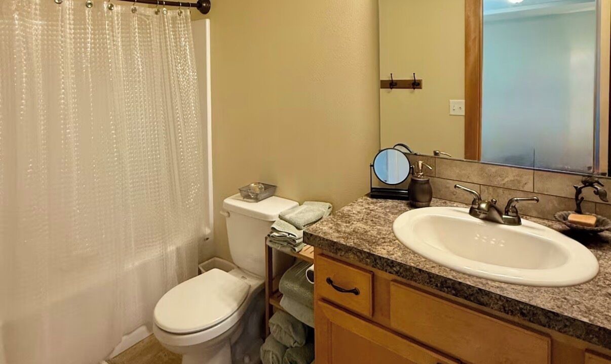 Photo of Bathroom in Manson