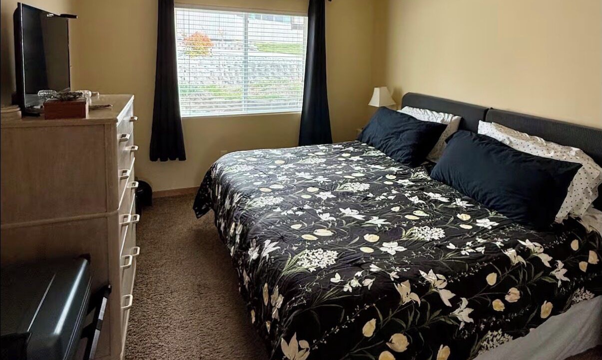 Photo of Bedroom in Manson