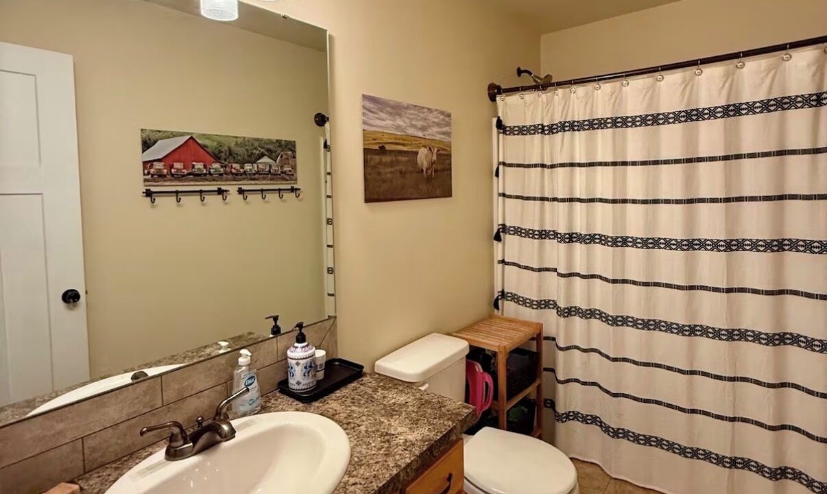 Photo of Bathroom in Manson