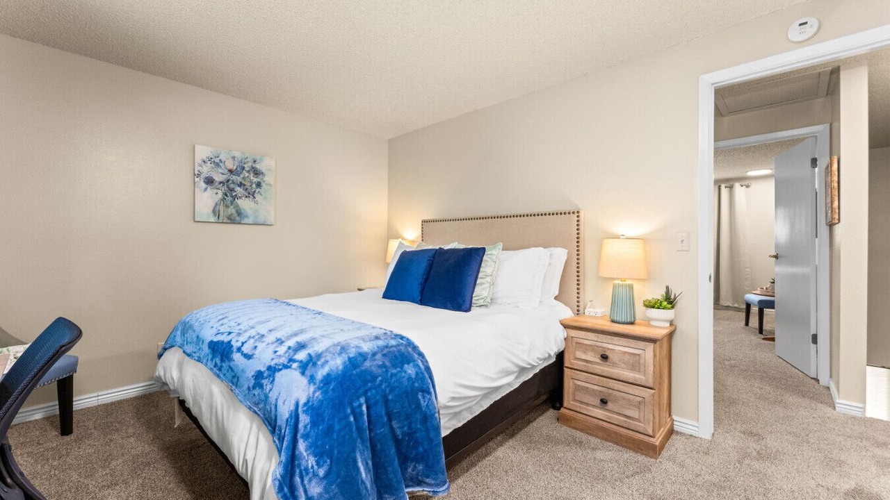 Photo of Bedroom in Eagle