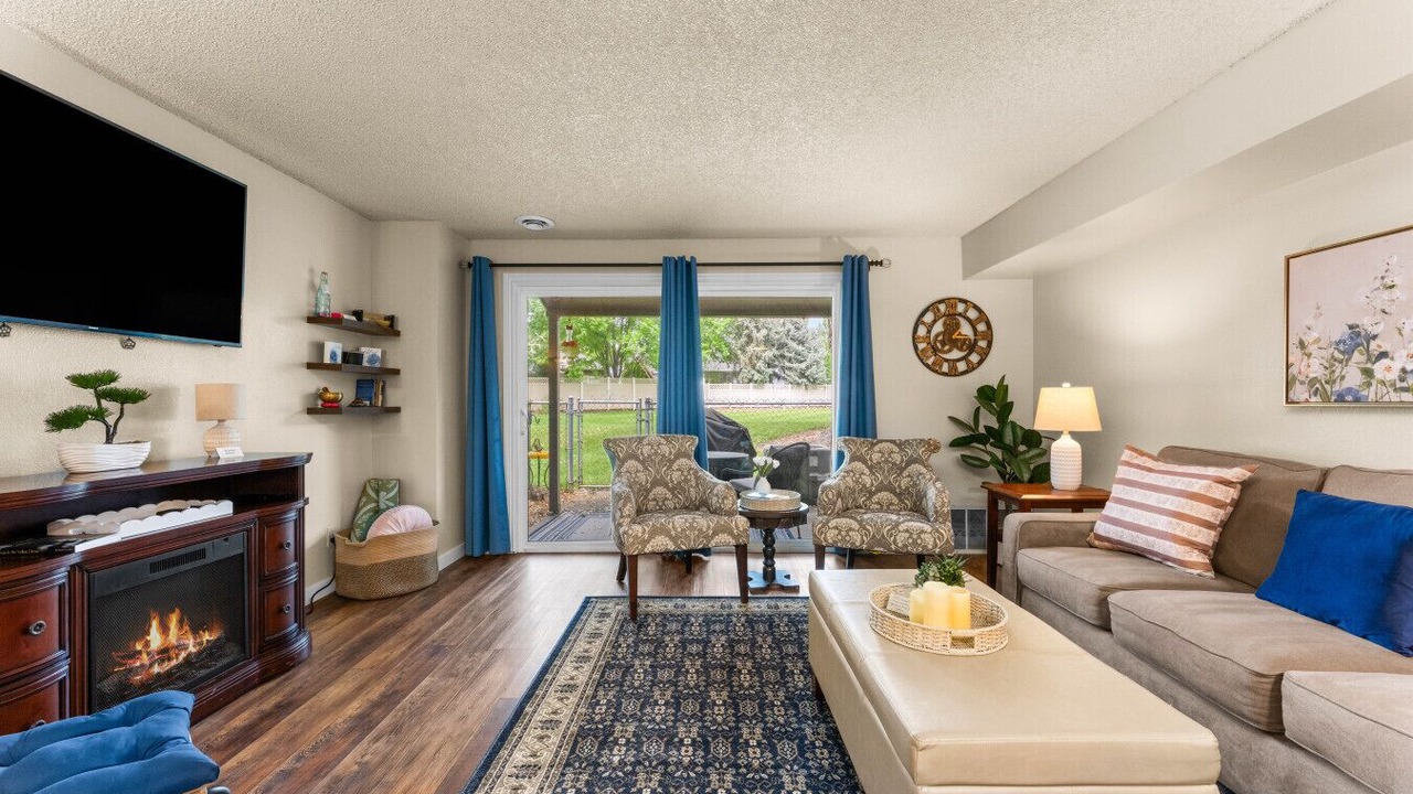 Photo of Livingroom in Eagle