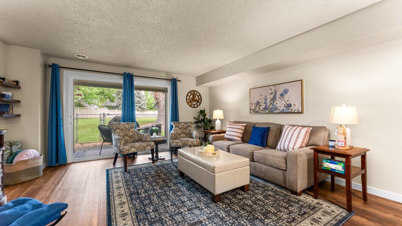 Photo of Livingroom in Eagle