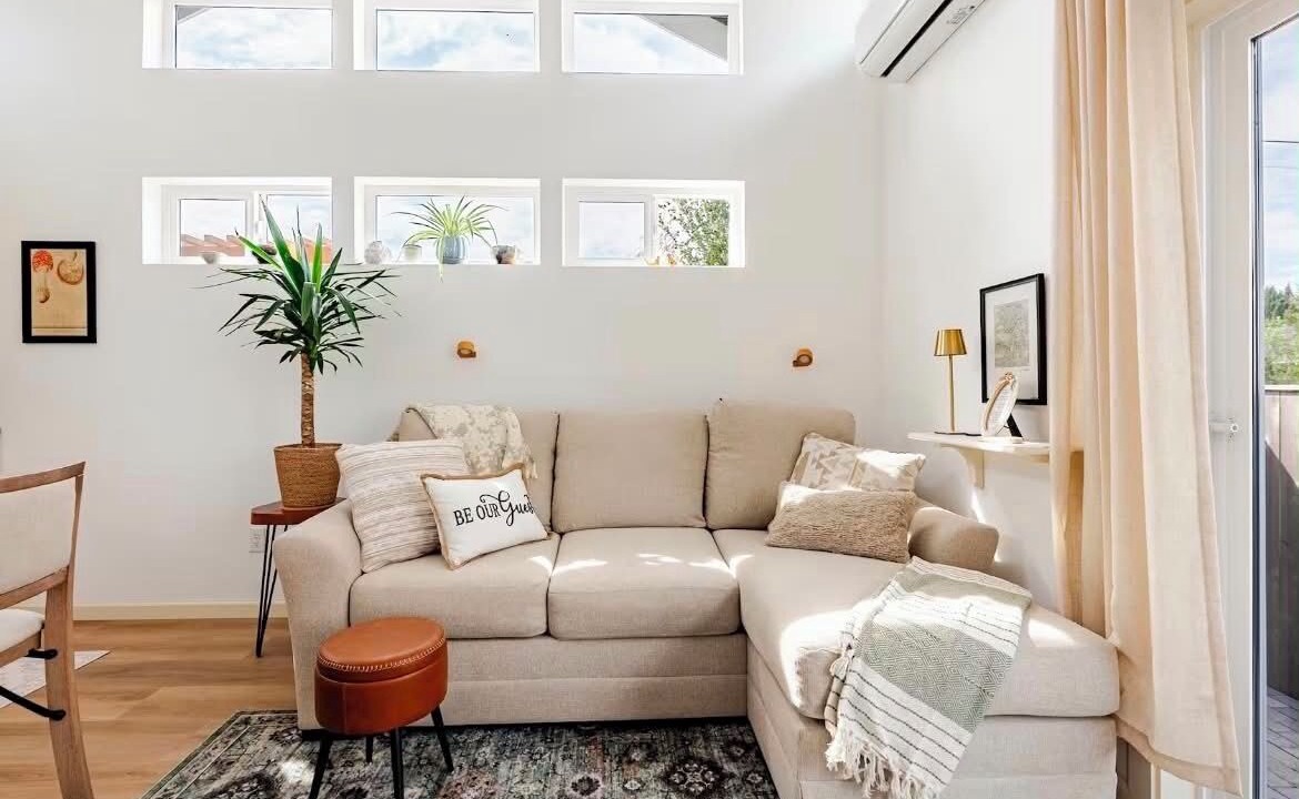 Photo of Livingroom in Monroe