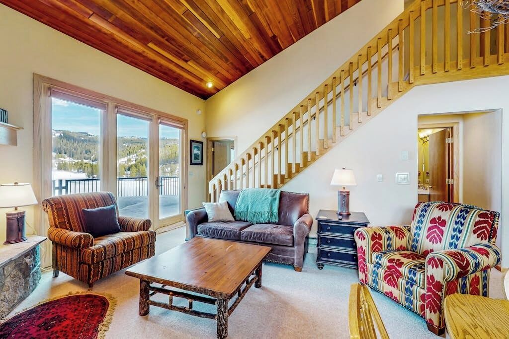 Photo of Livingroom in Big Horn