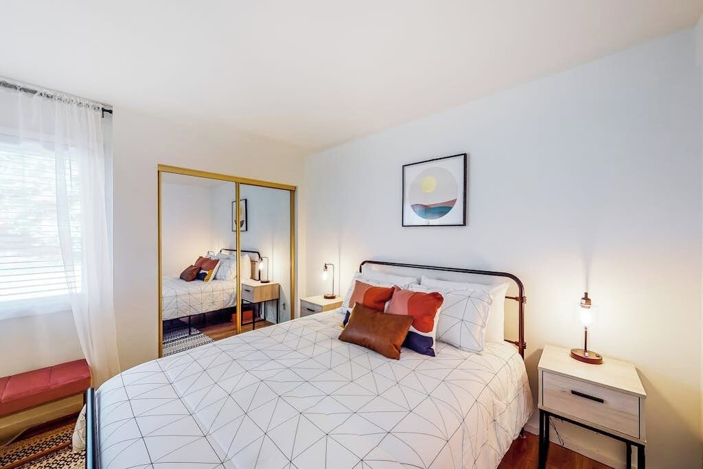Photo of Bedroom in Elkhorn Village