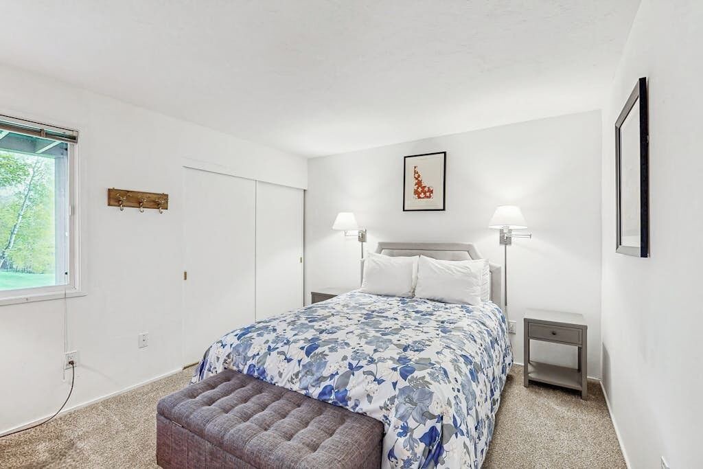 Photo of Bedroom in Elkhorn Village
