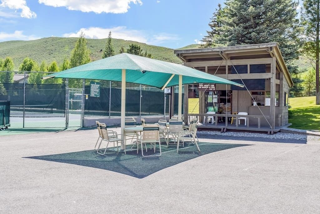 Photo of Outdoor in Elkhorn Village