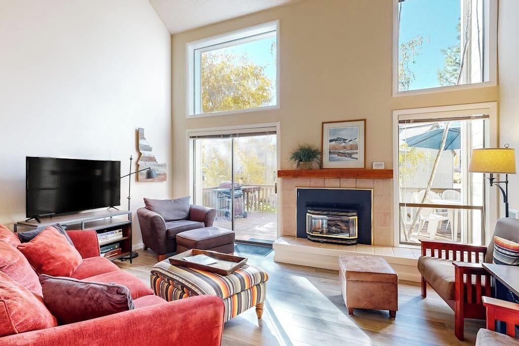 Photo of Livingroom in Elkhorn Village