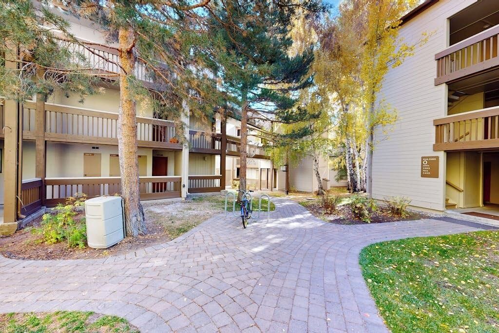 Photo of Outdoor in Elkhorn Village
