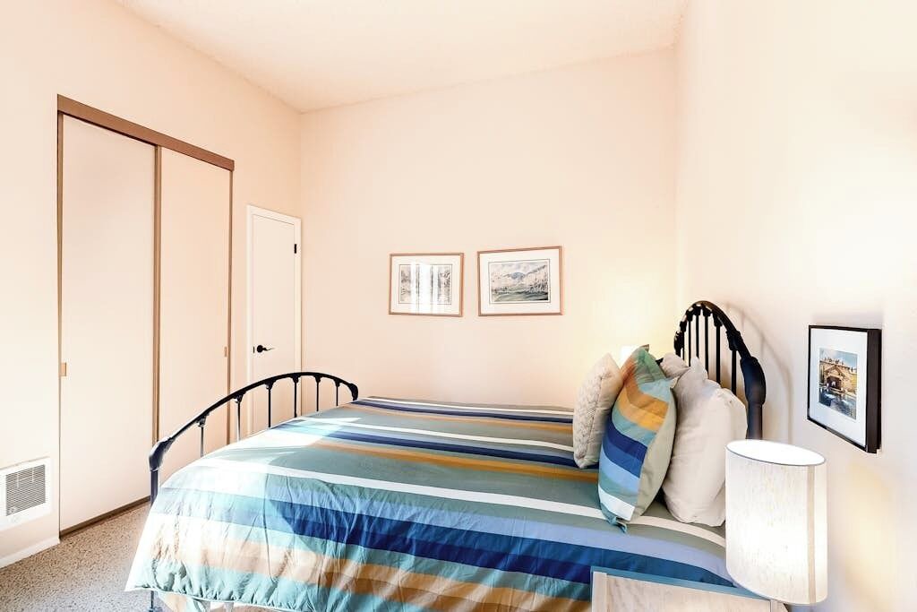 Photo of Bedroom in Elkhorn Village